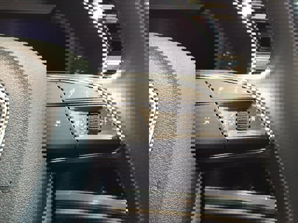 Used 2022 Audi Q3 2.0T Premium w/ Convenience Package image 16