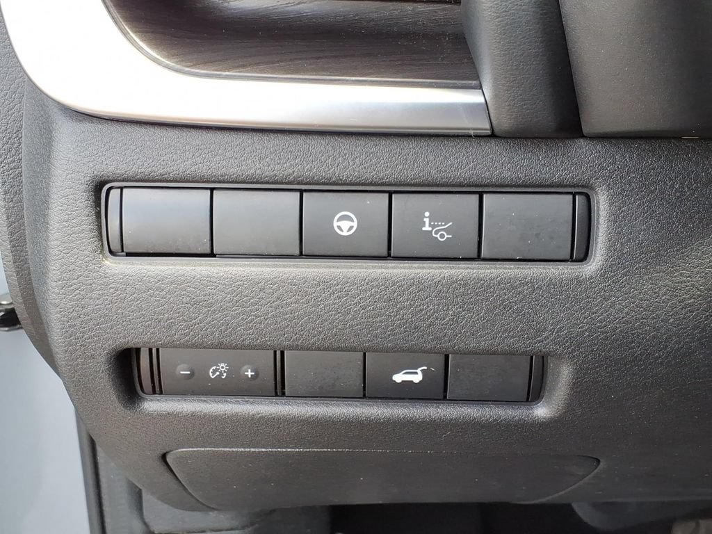 Certified 2023 Nissan Rogue Platinum w/ Platinum Premium Package AWD/4WD image 21