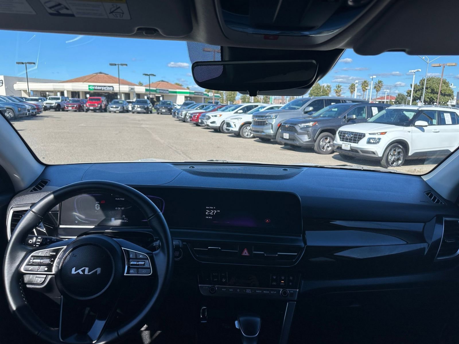 Used 2025 Kia Seltos S FWD image 35