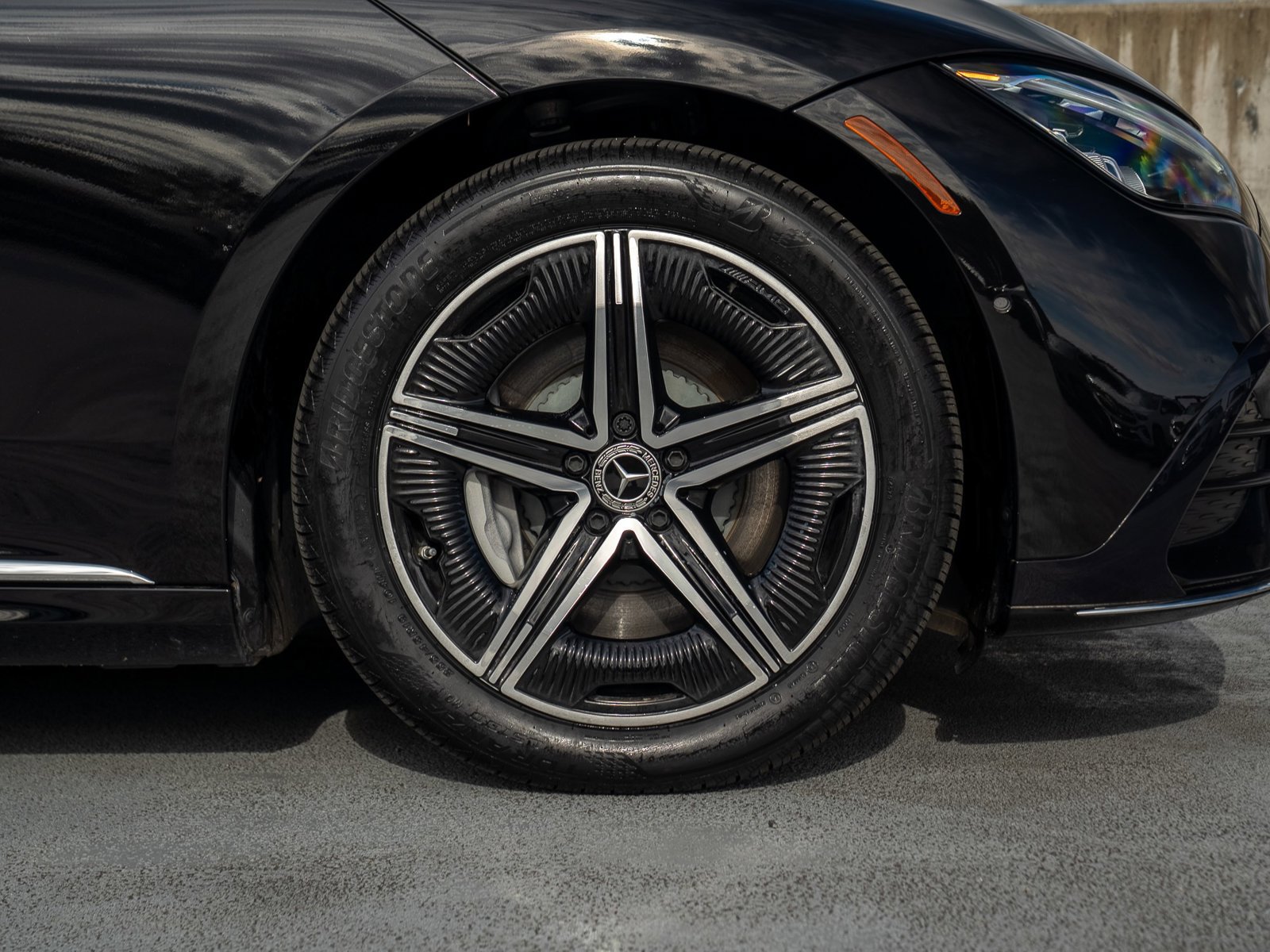 Certified 2023 Mercedes-Benz EQE 500 4MATIC Sedan image 15