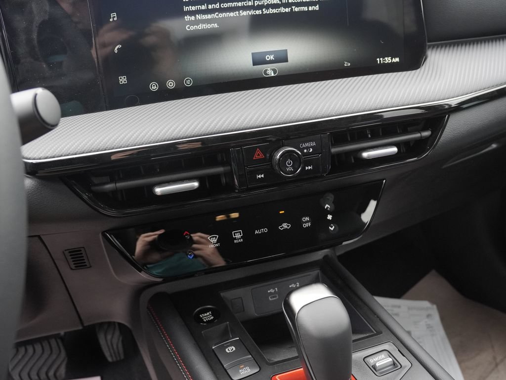 New 2026 Nissan Kicks SR FWD image 15