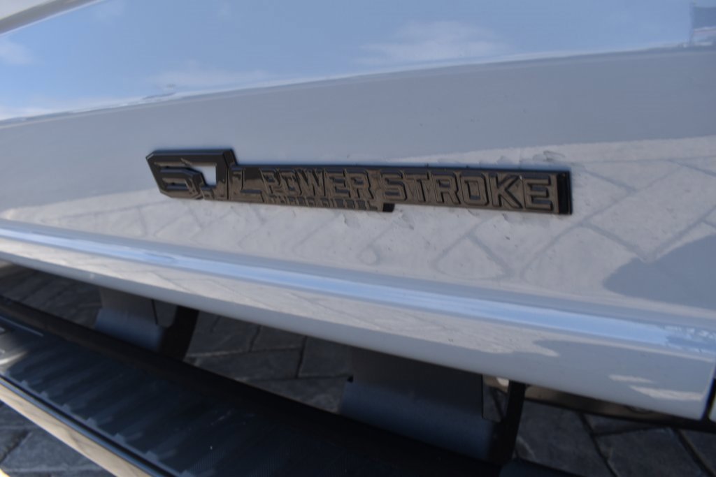 Used 2025 Ford F450 Lariat w/ FX4 Off-Road Package image 8