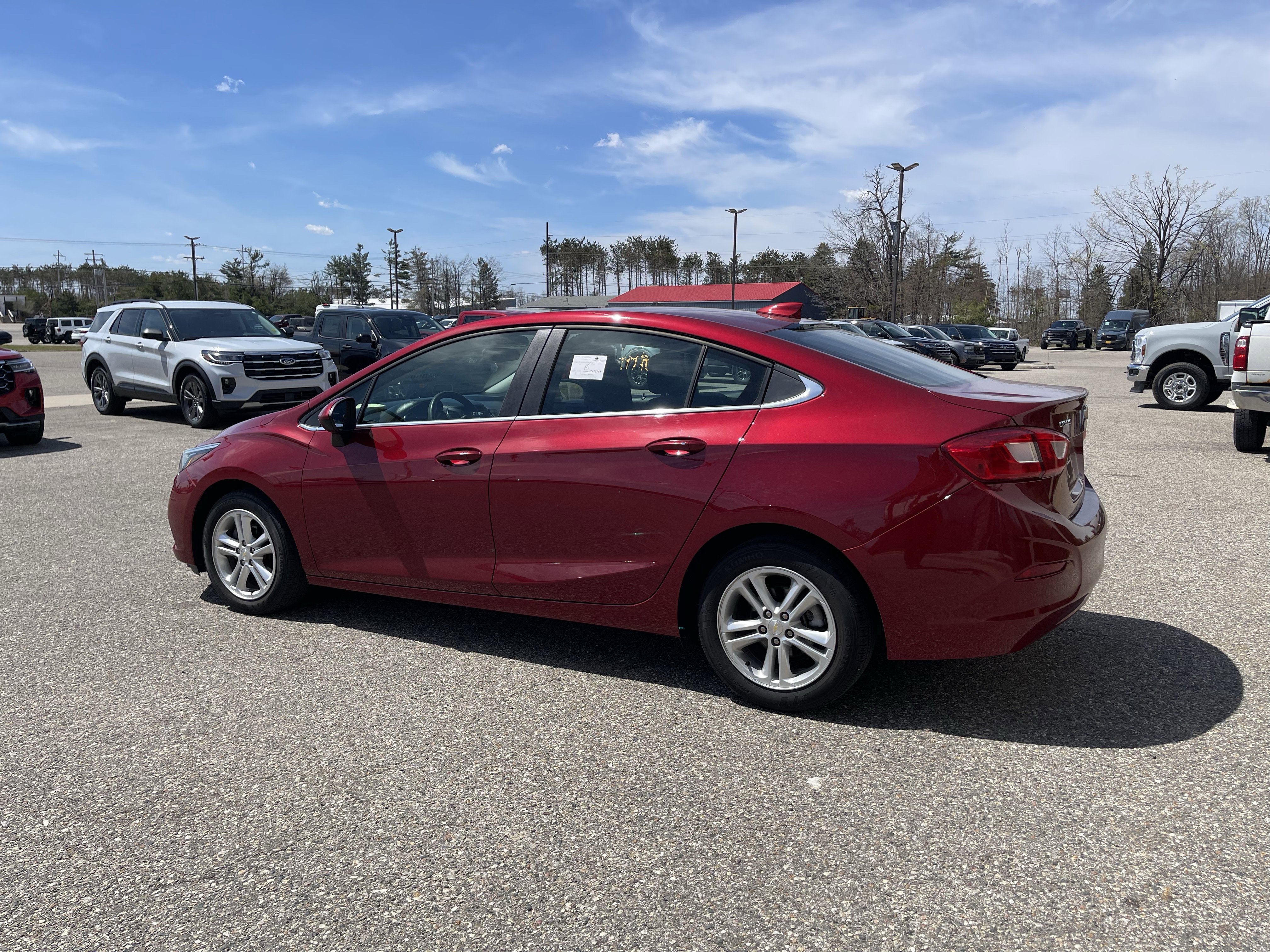 Used 2018 Chevrolet Cruze LT w/ LT Convenience Package FWD image 6
