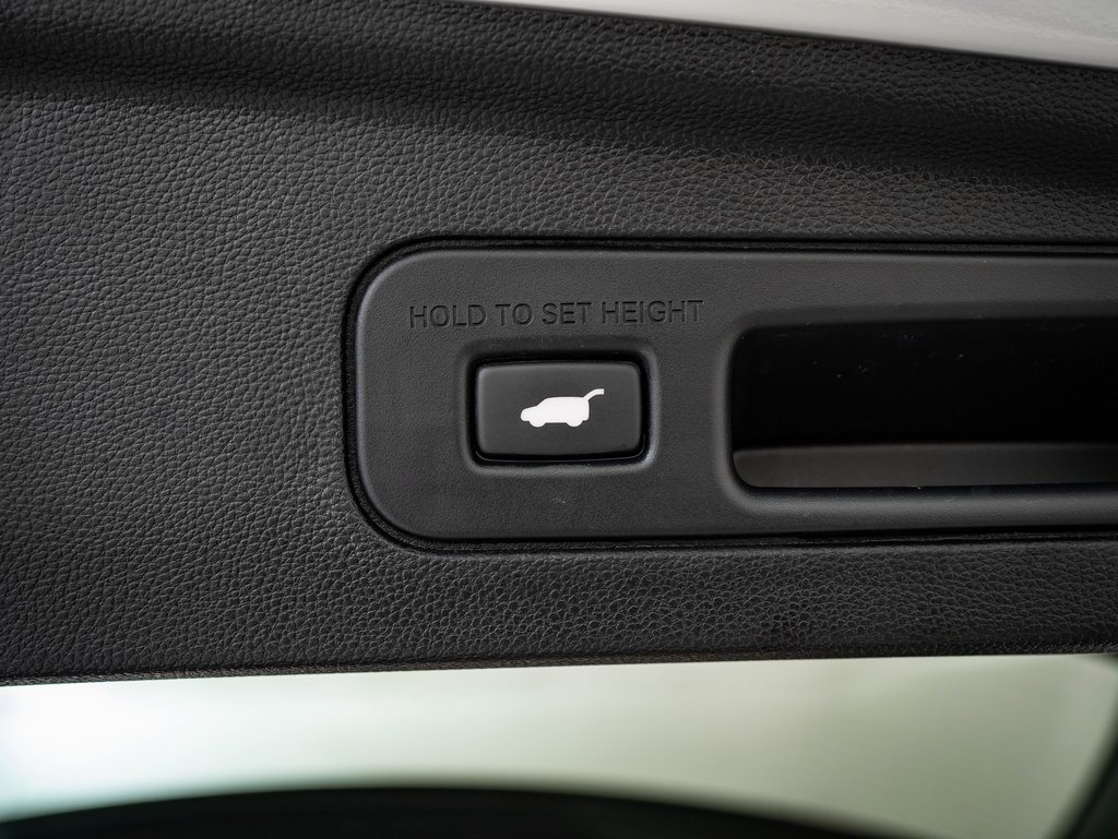 Certified 2025 Acura MDX w/ Advance Package image 22