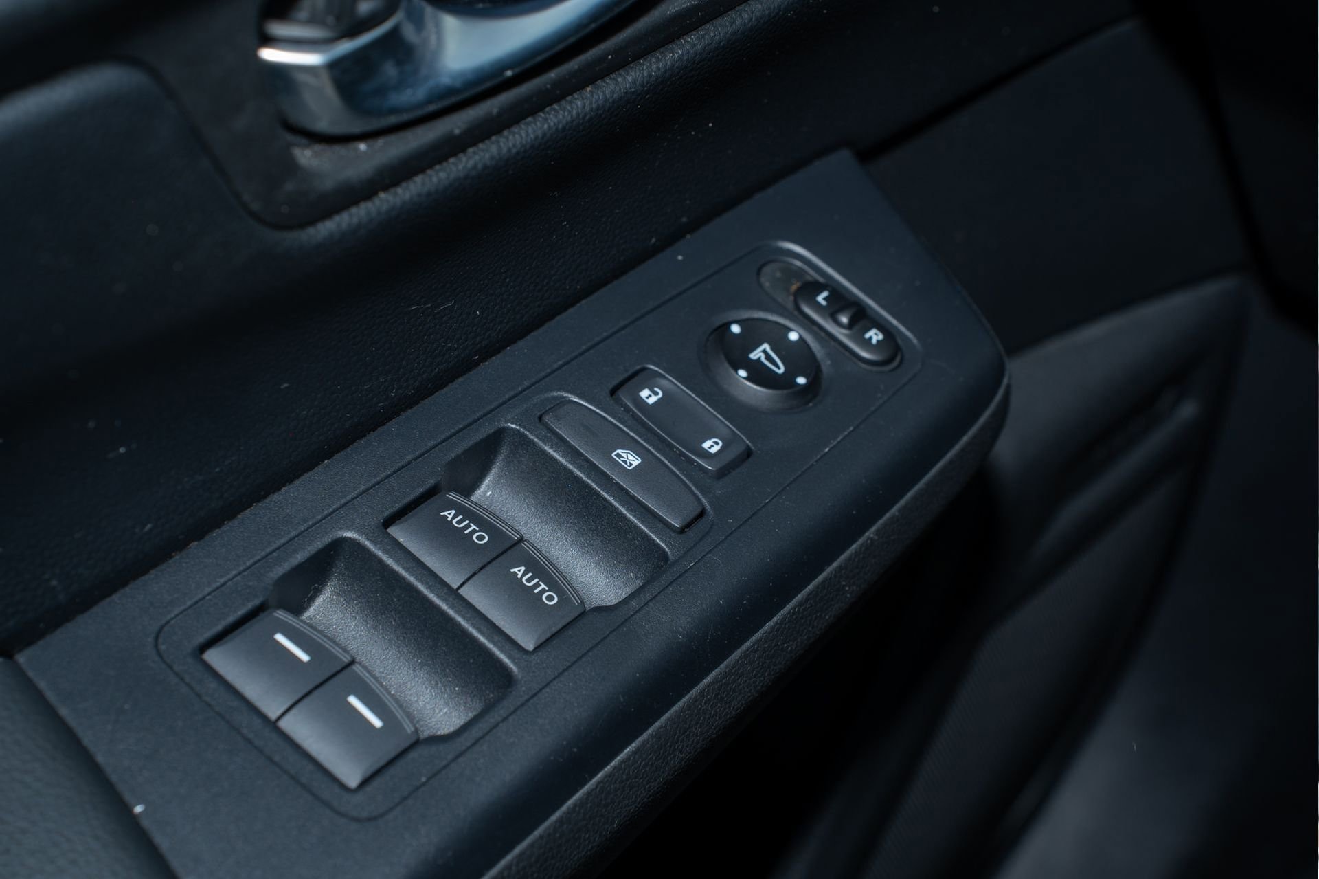 Certified 2023 Honda CR-V EX image 28