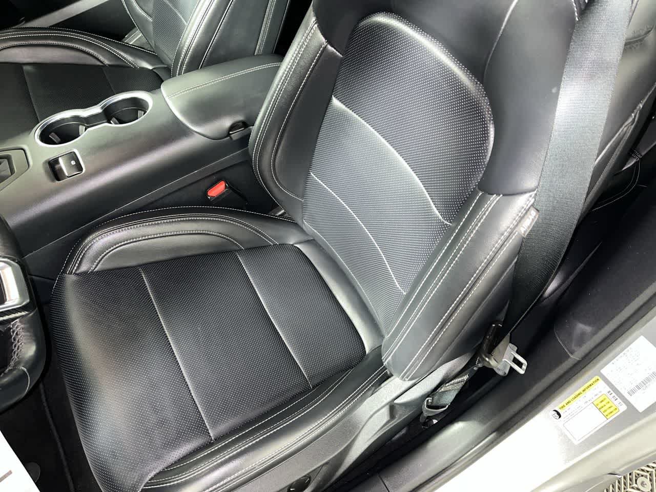 Used 2025 Ford Mustang Premium RWD image 15