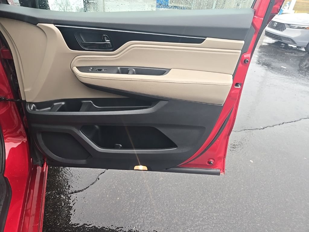 Used 2024 Honda Odyssey Touring image 31