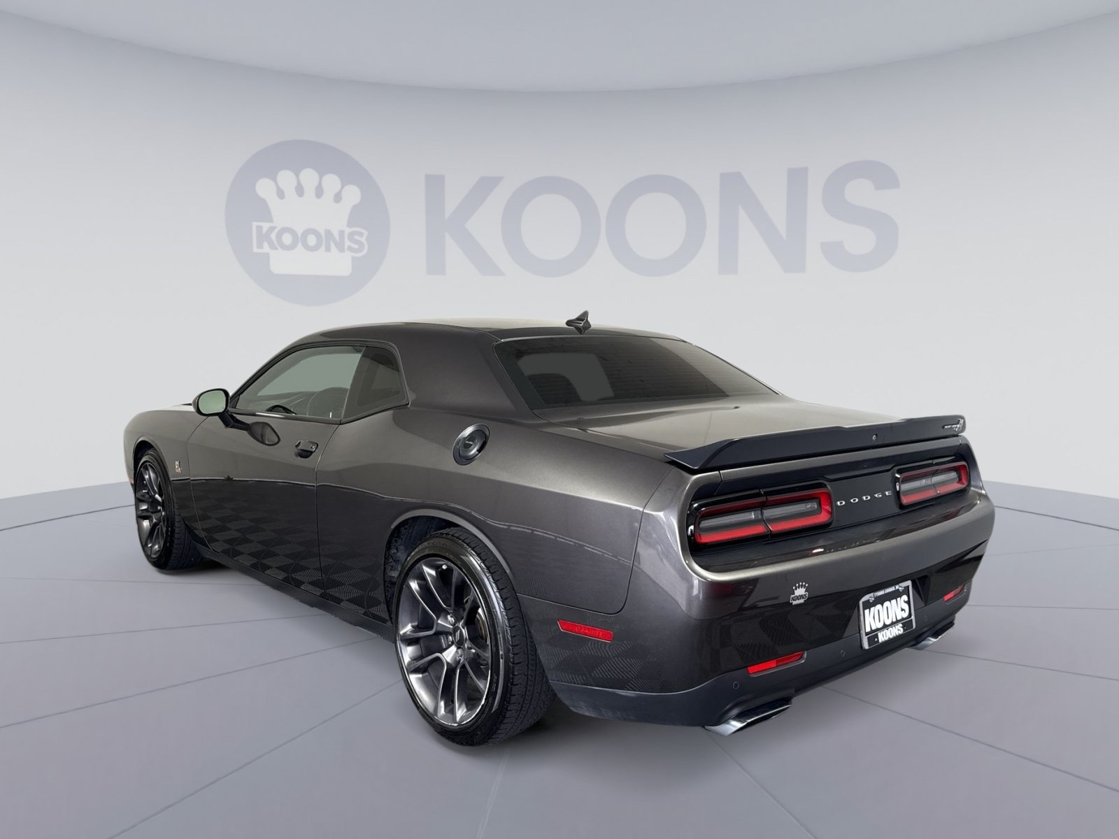 Used 2021 Dodge Challenger R/T Scat Pack RWD image 4