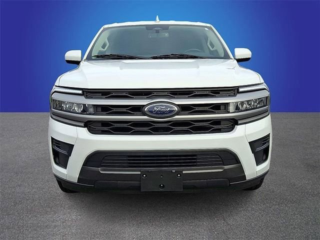 Used 2022 Ford Expedition XLT image 2