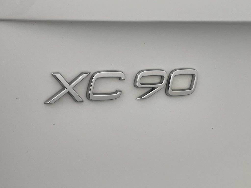 Used 2024 Volvo XC90 T8 Plus w/ Protection Package AWD/4WD image 11