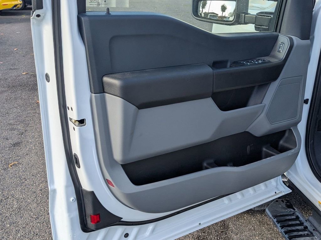 New 2026 Ford F550 4x4 Supercab Super Duty image 10