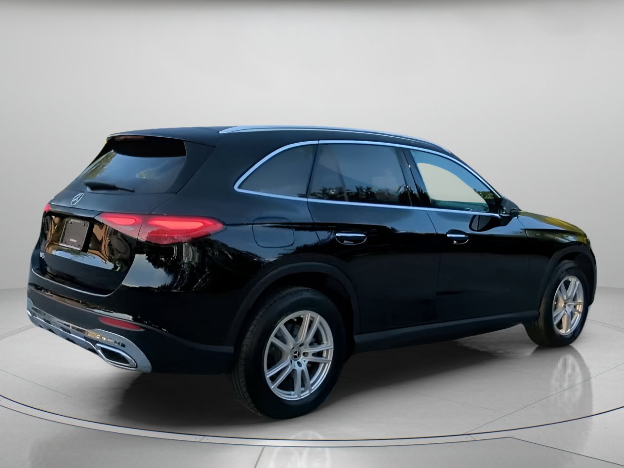 Used 2025 Mercedes-Benz GLC 300 image 28