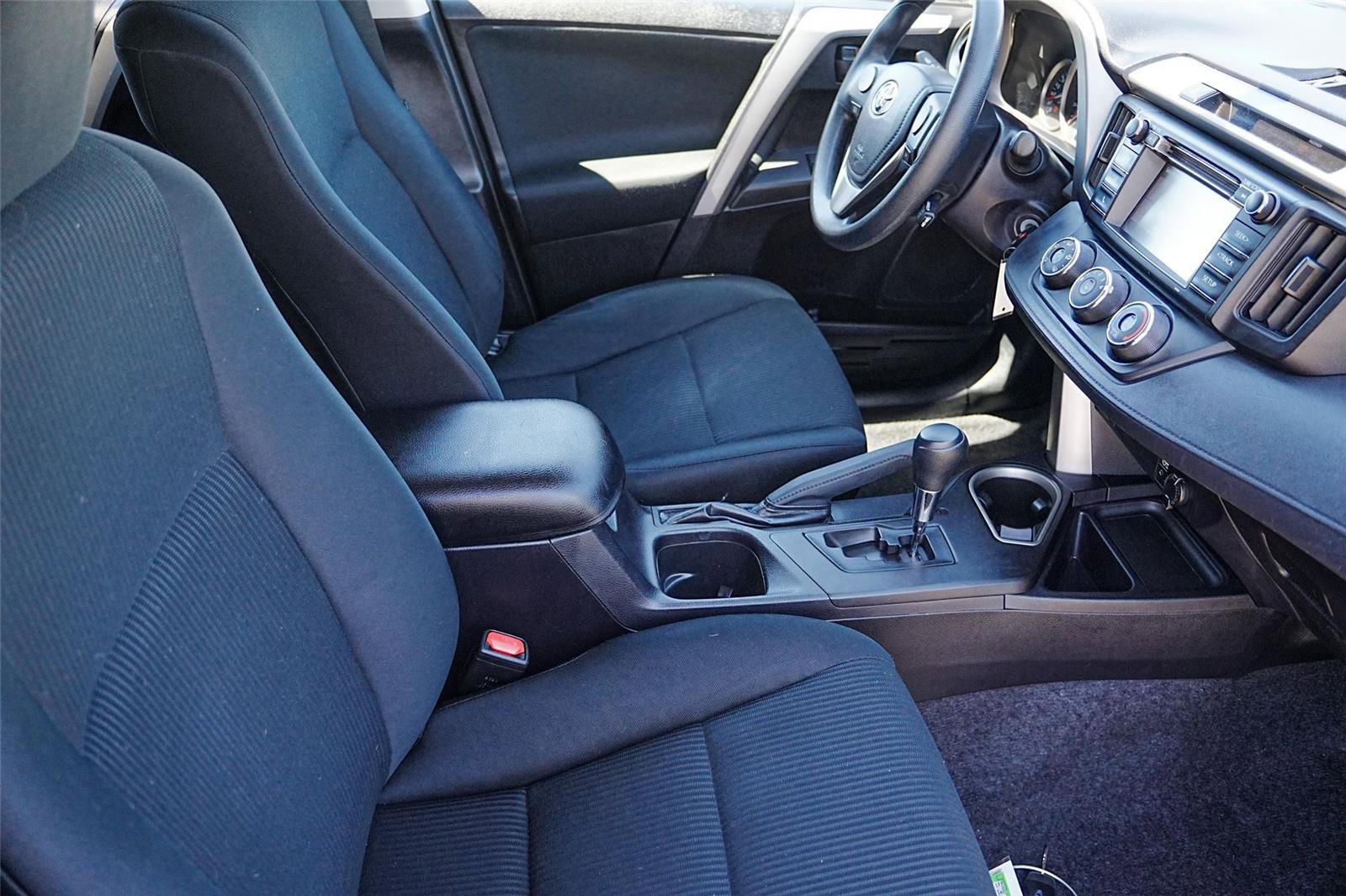 Used 2016 Toyota RAV4 LE image 26