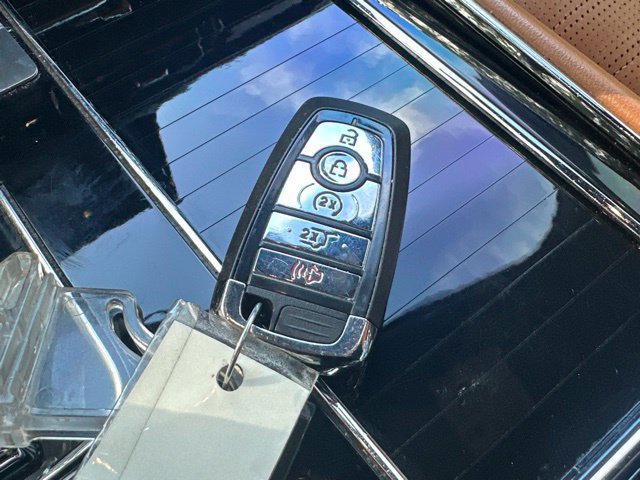 Used 2022 Lincoln Aviator Black Label w/ Dynamic Handling Package AWD/4WD image 3