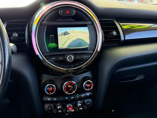 Used 2019 MINI Cooper 2-Door Hardtop image 18