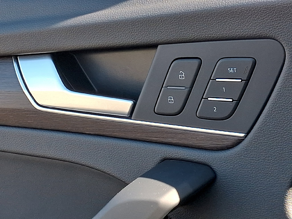 Certified 2023 Audi Q5 2.0T Premium Plus AWD/4WD image 25