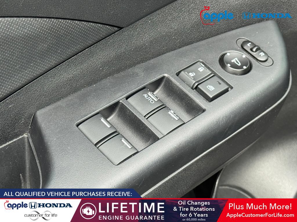 Used 2016 Honda CR-V SE image 9