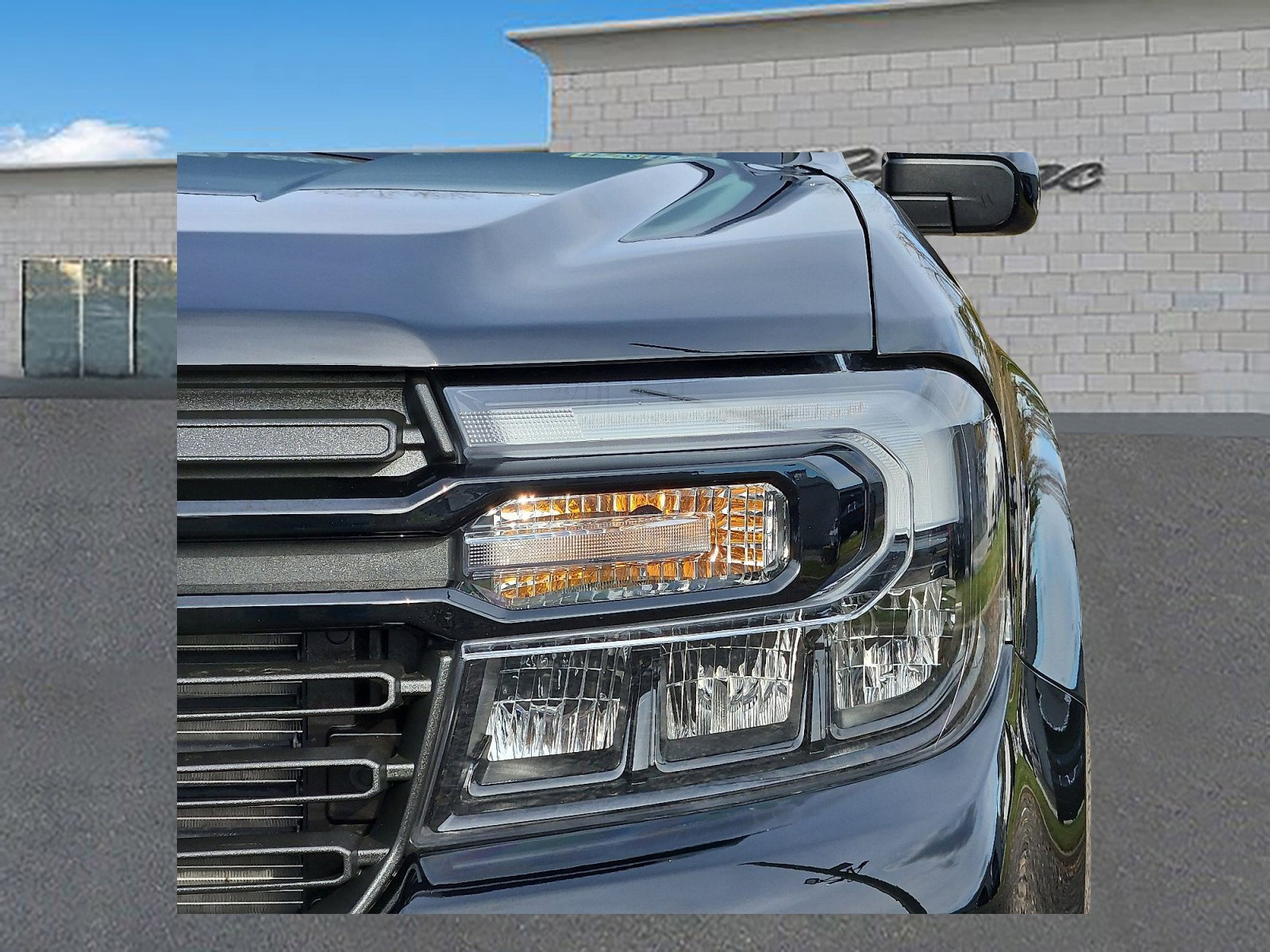 Used 2024 Ford Maverick Lariat w/ Black Appearance Package image 8