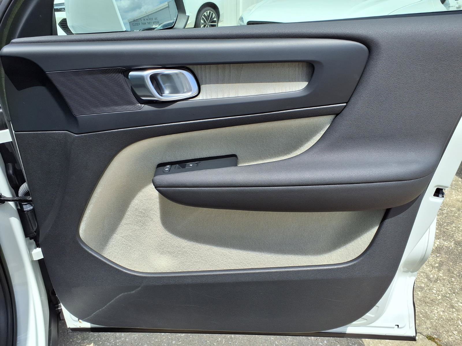 Certified 2023 Volvo XC40 B5 Plus w/ Driver Assist Package image 13