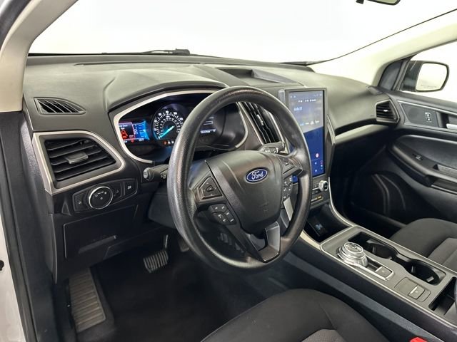 Used 2021 Ford Edge SE image 13