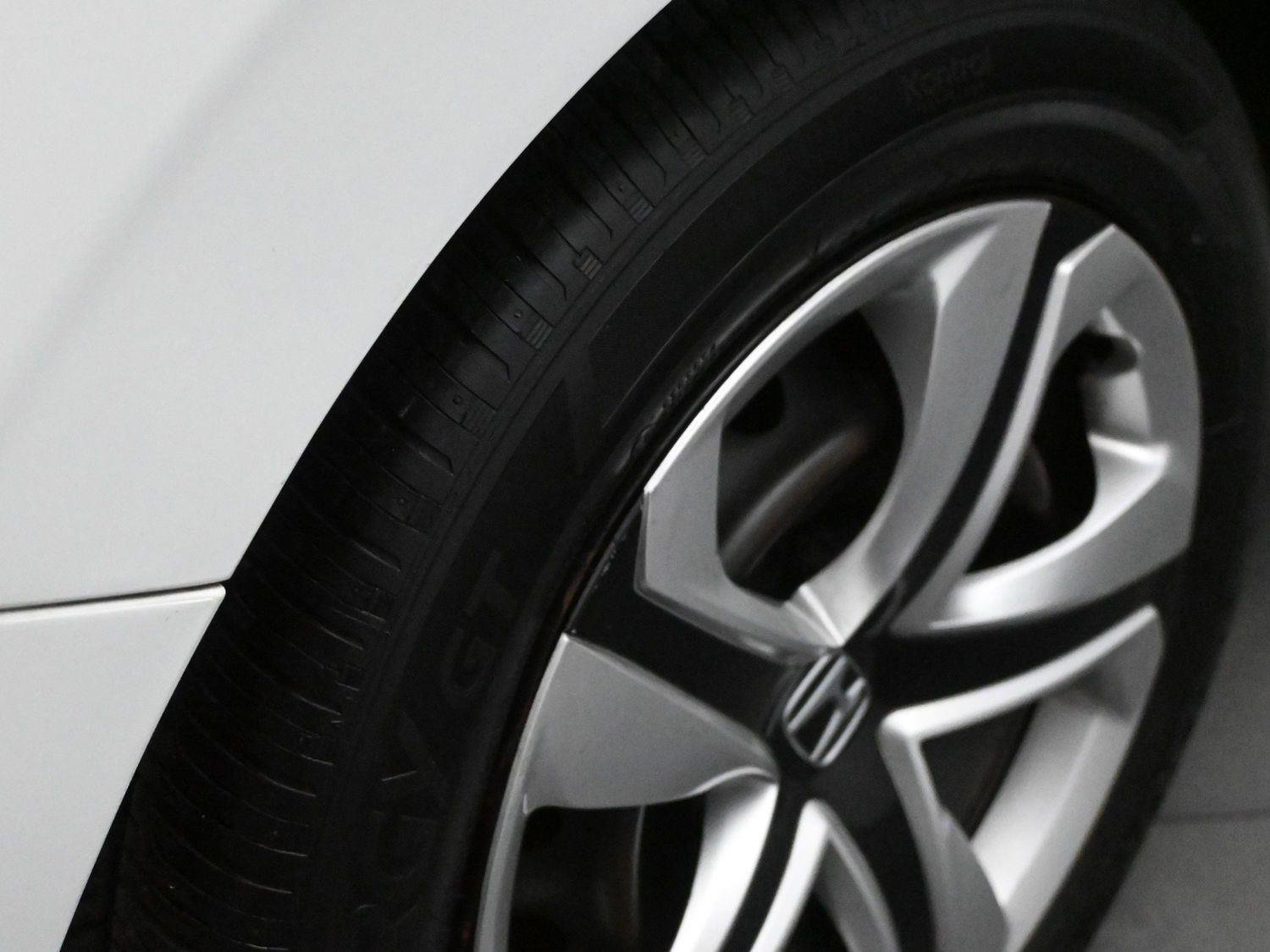 Used 2018 Honda Civic LX image 11