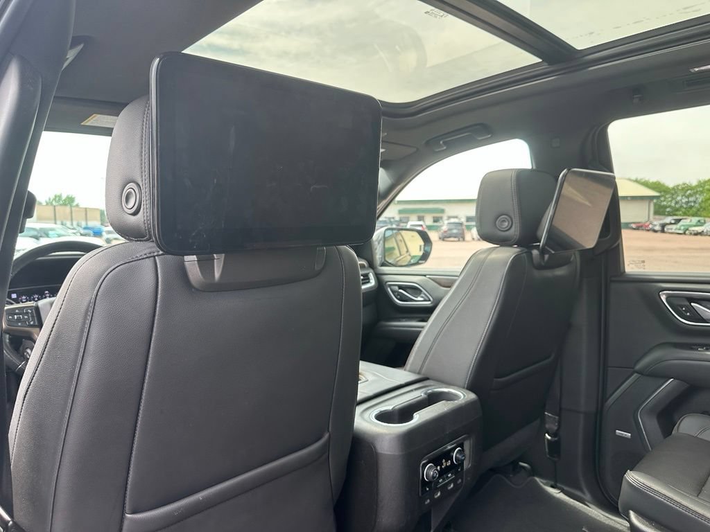 Used 2021 Chevrolet Tahoe High Country w/ Premium Package AWD/4WD image 23
