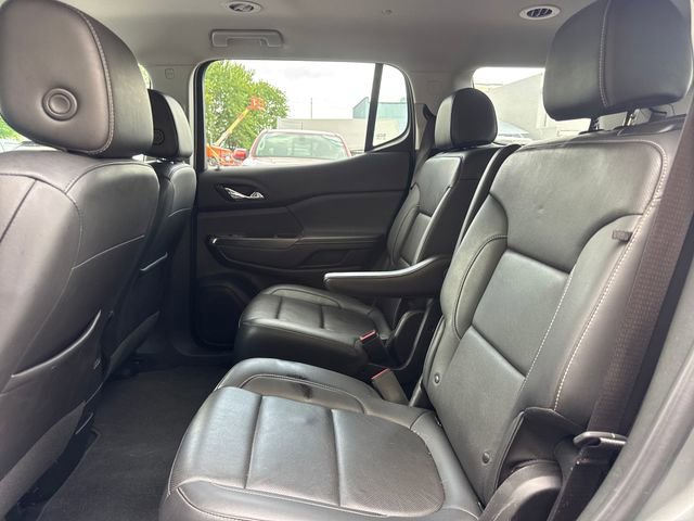 Used 2023 GMC Acadia SLT FWD image 11
