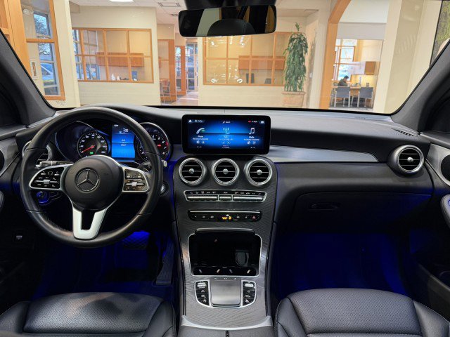 Certified 2022 Mercedes-Benz GLC 300 image 10