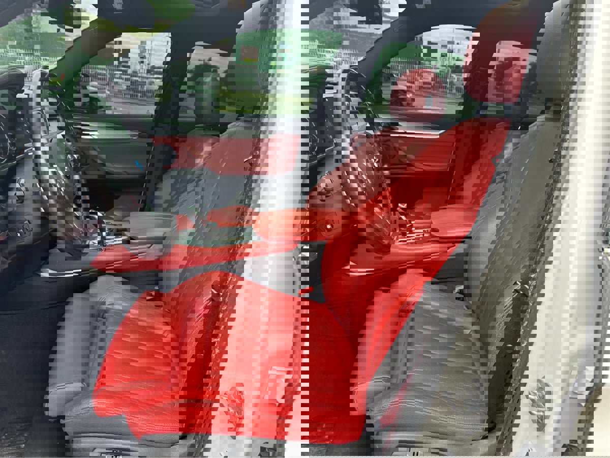 Used 2019 BMW X6 xDrive35i w/ M Sport Package image 10