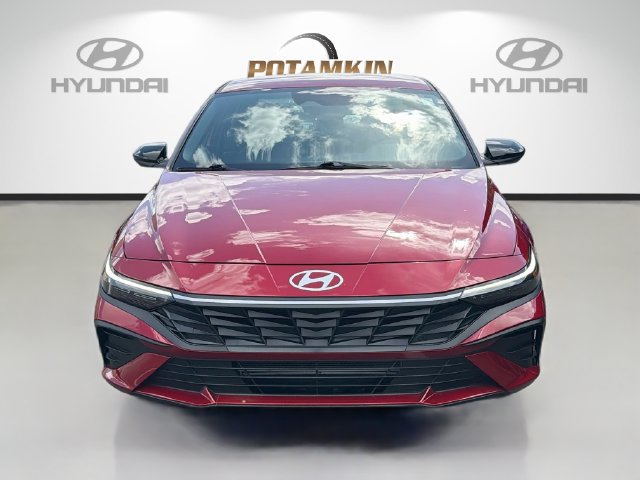 Certified 2026 Hyundai Elantra Sport FWD image 3
