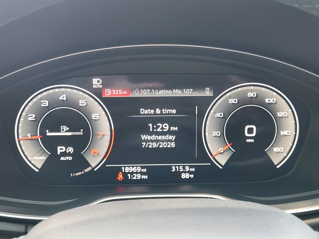 Certified 2024 Audi Q5 2.0T Premium w/ Summer of Audi Package AWD/4WD image 20