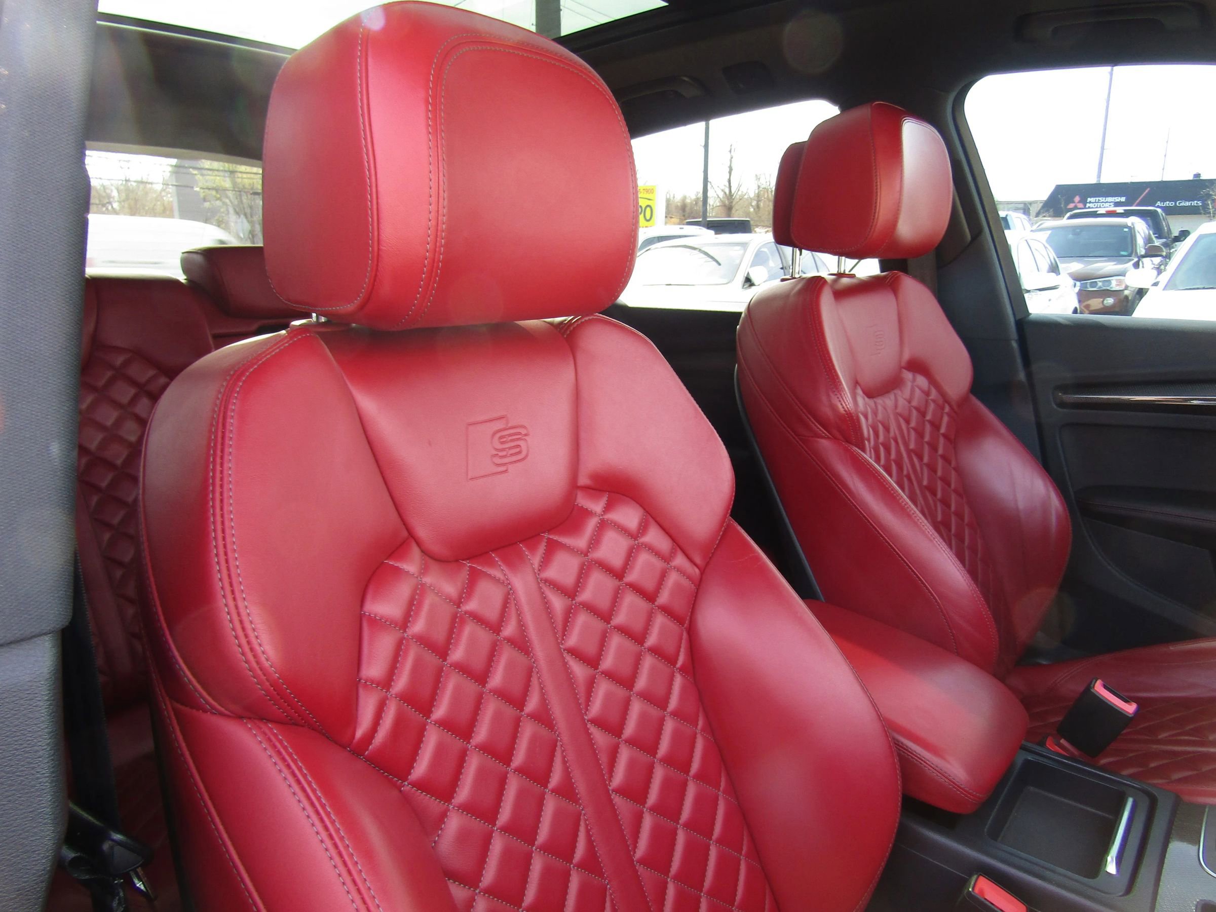 Used 2018 Audi SQ5 Premium Plus w/ S Sport Package image 14