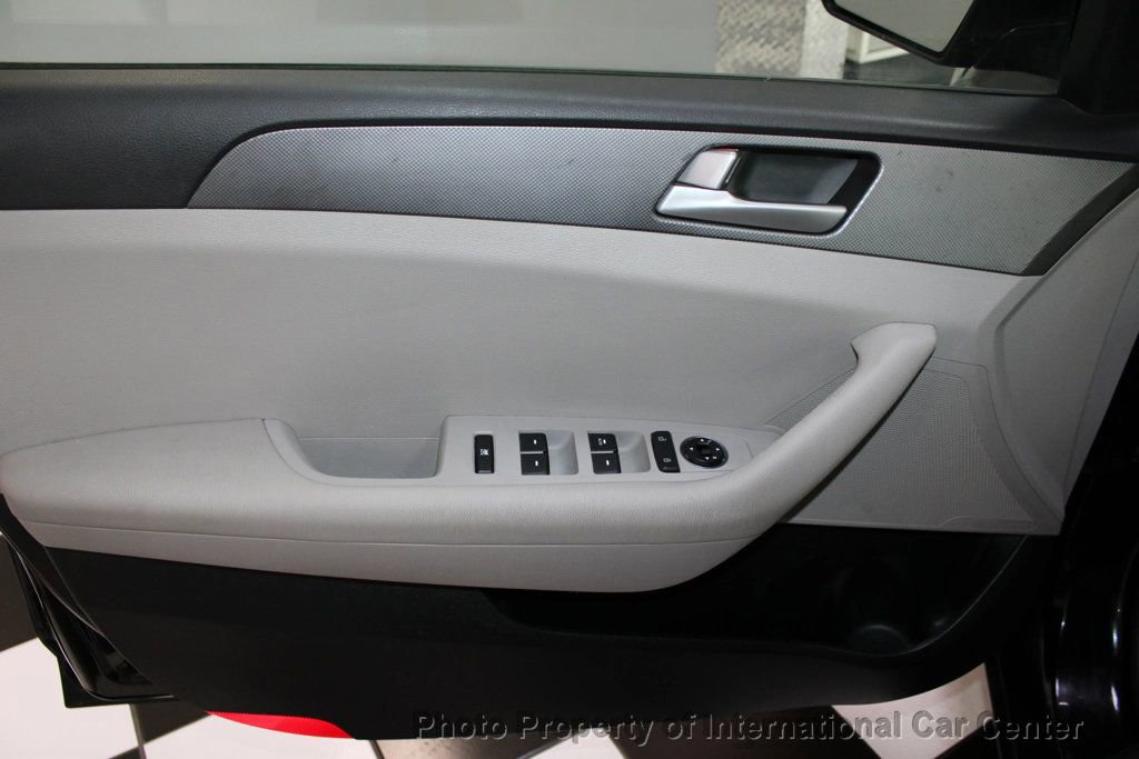 Used 2016 Hyundai Sonata SE image 11
