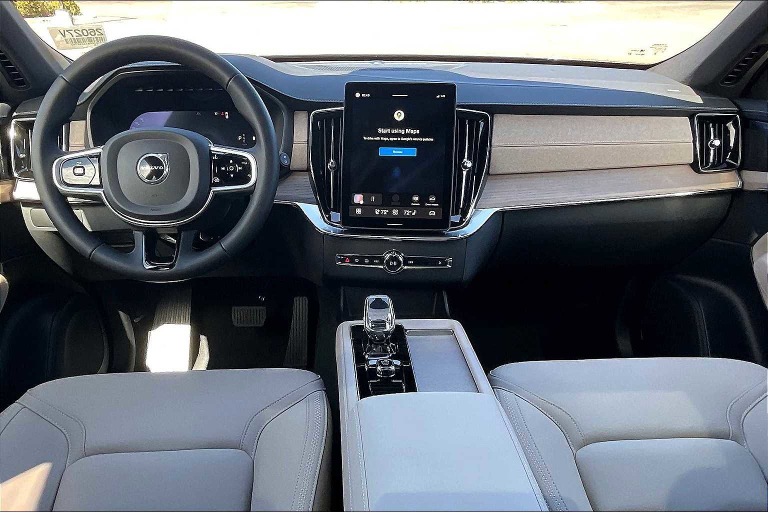 New 2026 Volvo XC90 B6 Plus w/ Protection Package Premier image 7