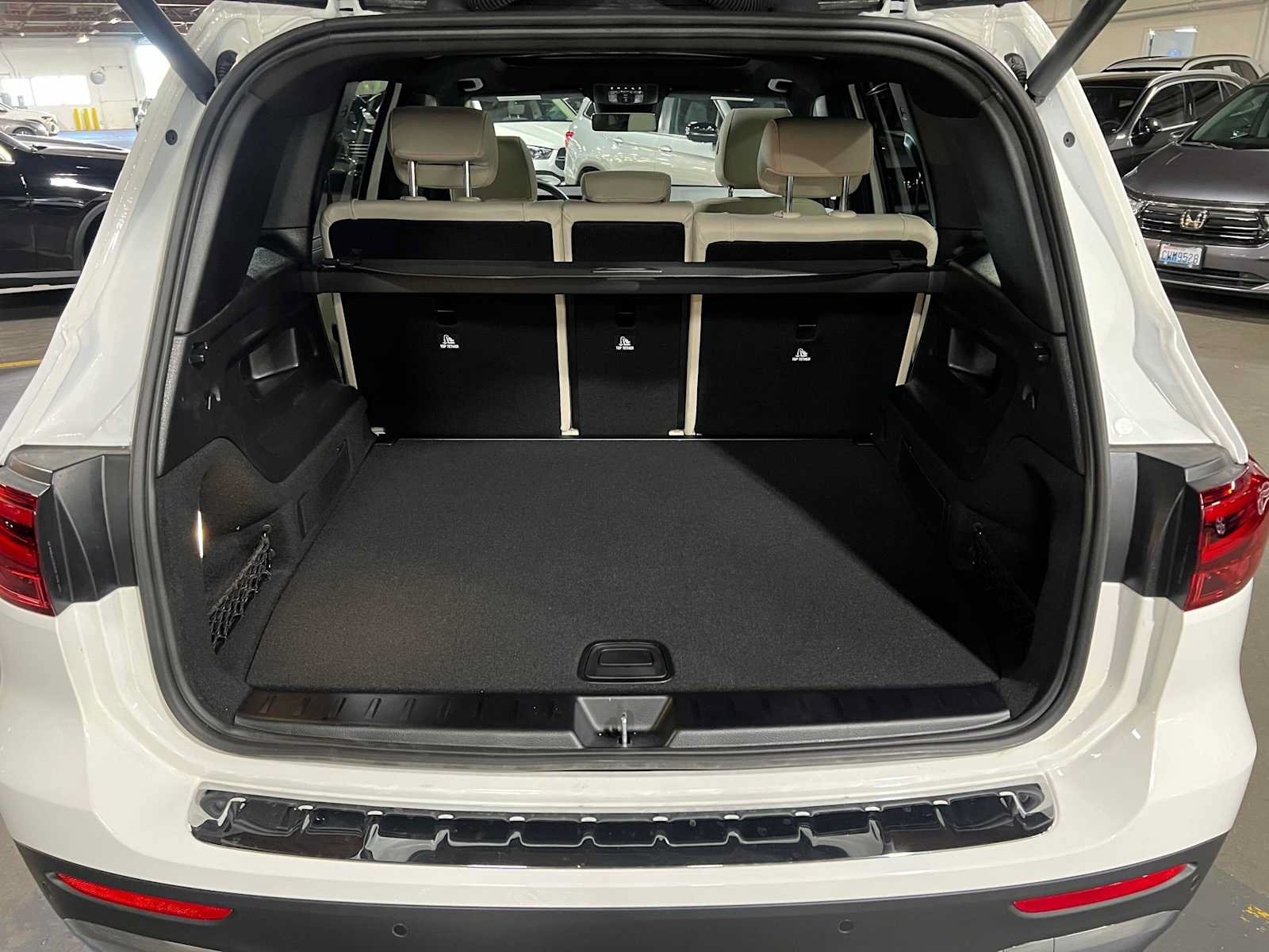 Used 2026 Mercedes-Benz GLB 250 4MATIC image 16