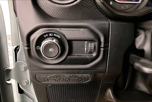 Used 2024 Jeep Wrangler Unlimited Rubicon w/ Dual Top Group AWD/4WD image 34