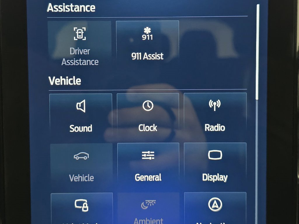 Used 2020 Ford Explorer Platinum image 42