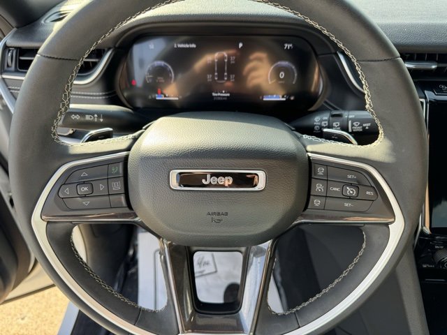 Used 2023 Jeep Grand Cherokee L Altitude image 19