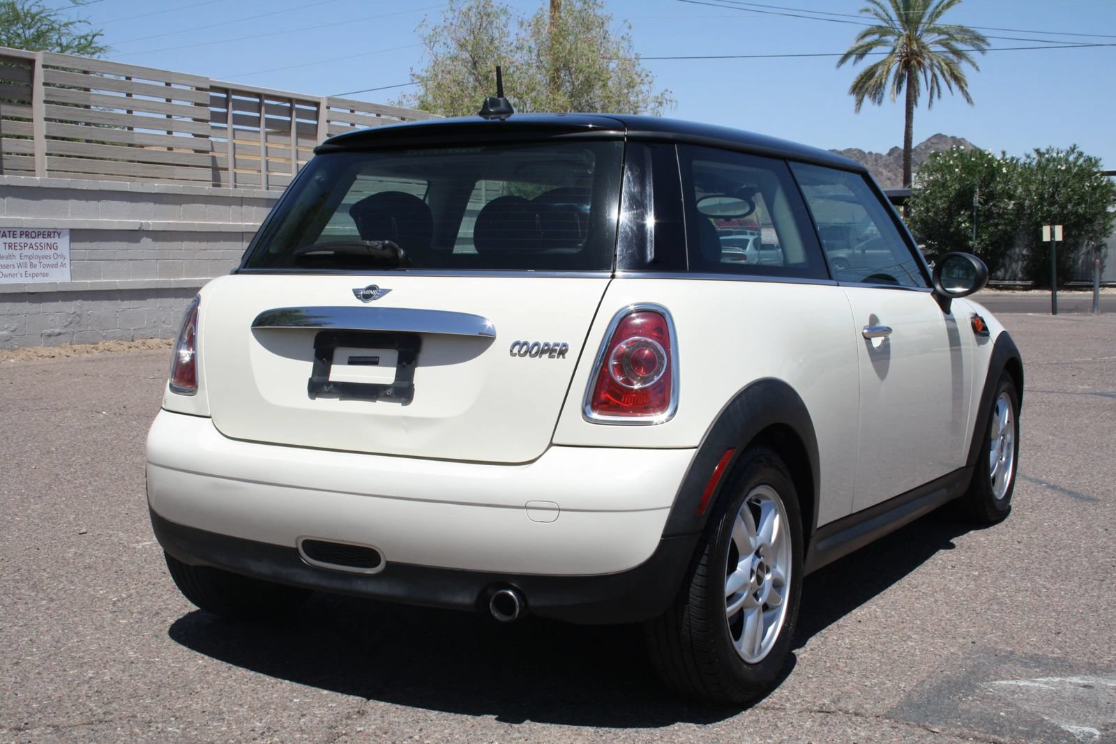 Used 2013 MINI Cooper Hardtop FWD image 3