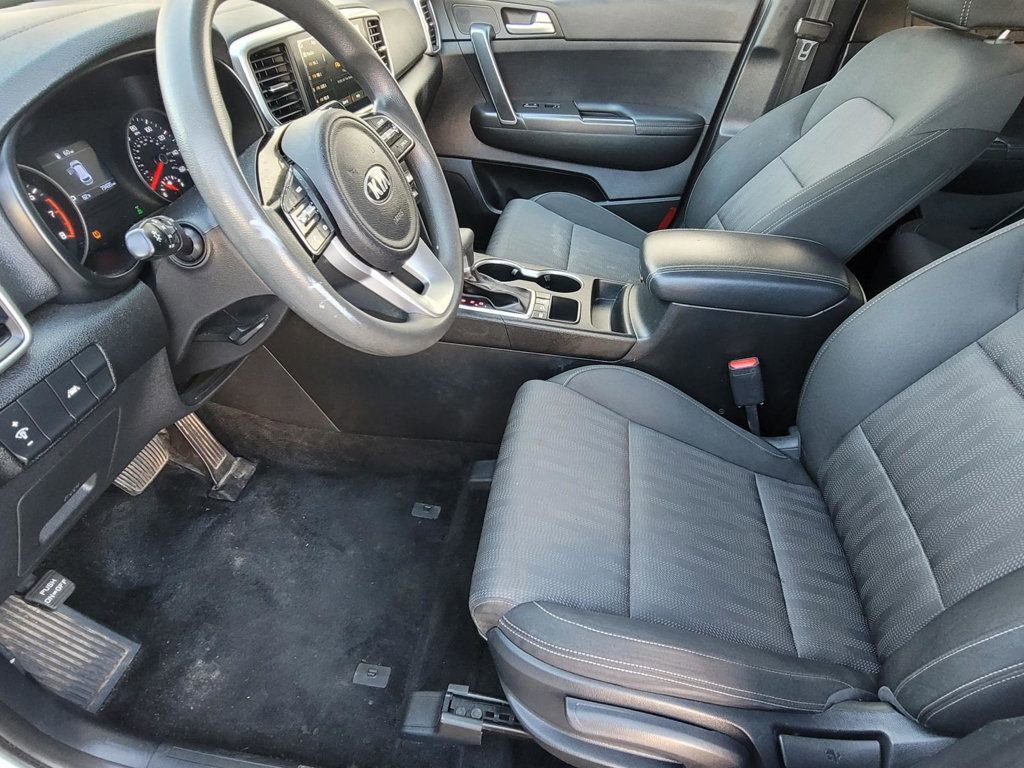 Used 2021 Kia Sportage LX image 6