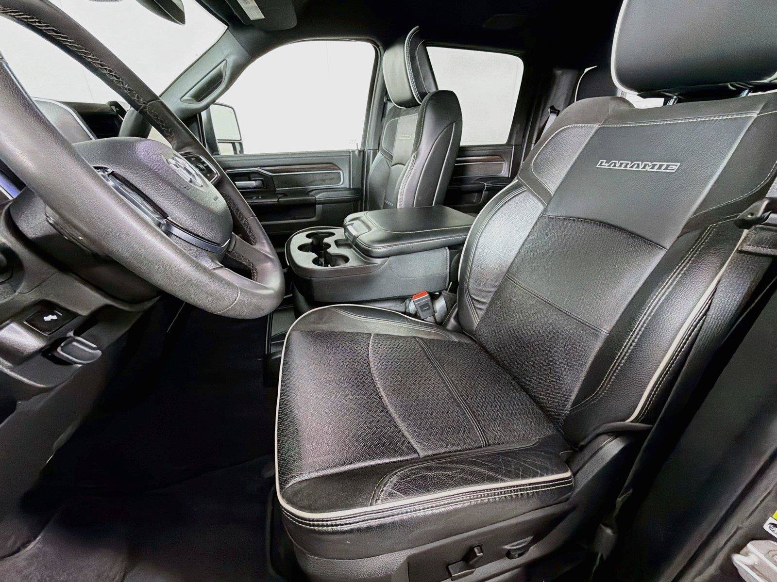 Used 2026 RAM 2500 Laramie AWD/4WD image 2