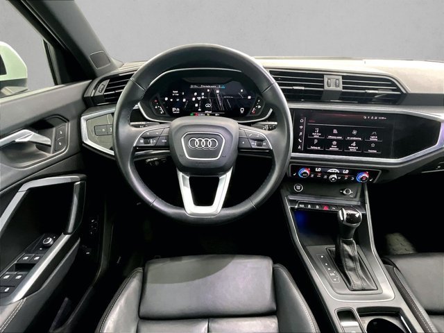 Used 2022 Audi Q3 2.0T Premium Plus AWD/4WD image 7