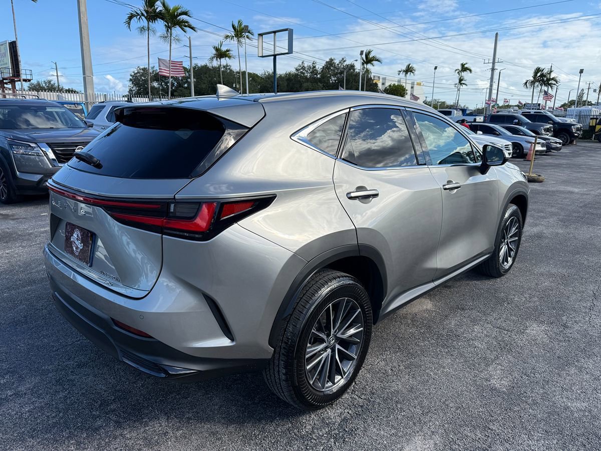 Used 2024 Lexus NX 350h AWD w/ Vision Package image 8