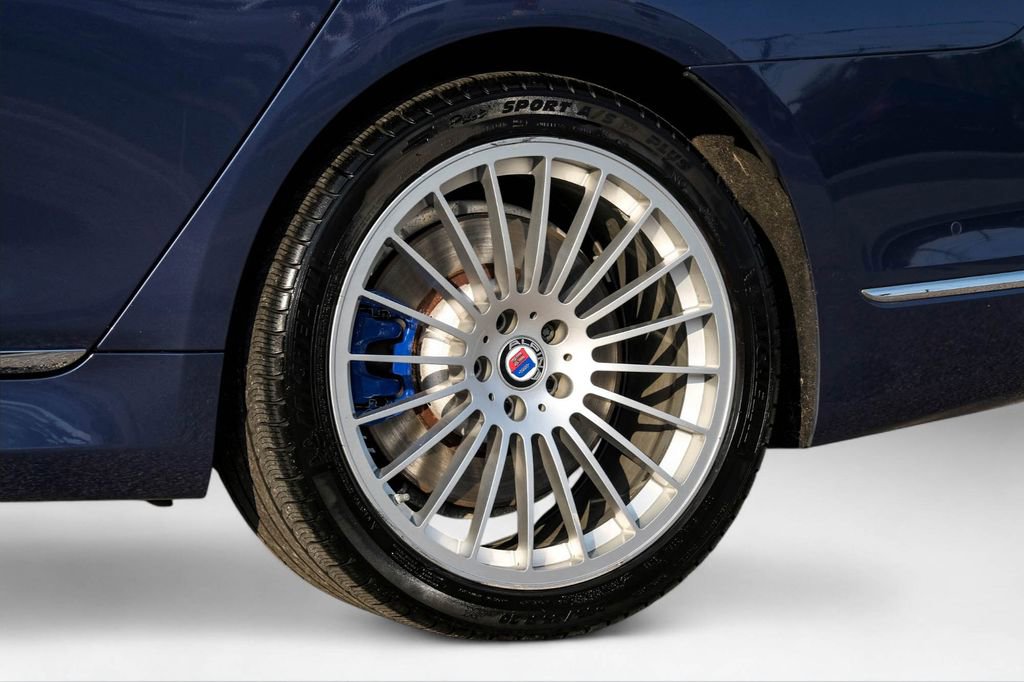 Used 2019 BMW ALPINA B7 xDrive w/ Luxury Rear Seating Package image 60