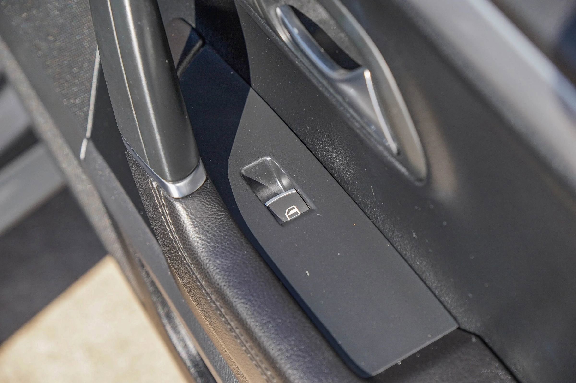 Used 2012 Volkswagen CC Lux Limited image 38