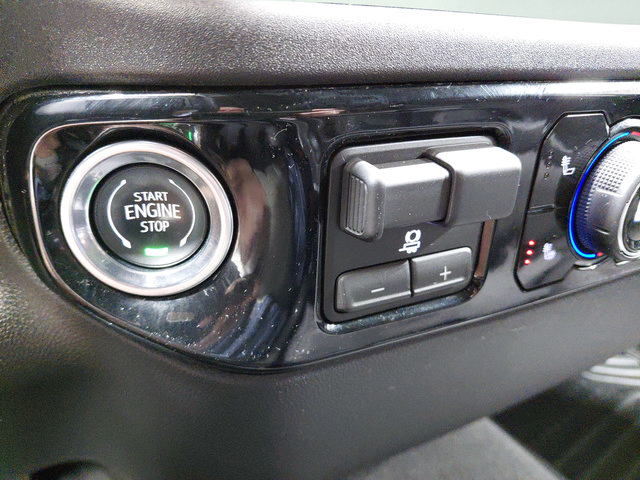 Used 2026 Chevrolet Silverado 1500 LT AWD/4WD image 32