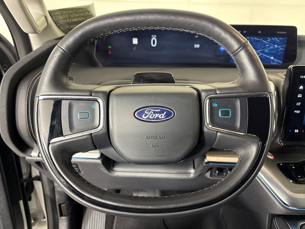 Certified 2025 Ford Expedition Platinum image 16