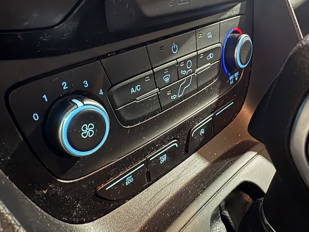 Used 2023 Ford Transit Connect XL image 16