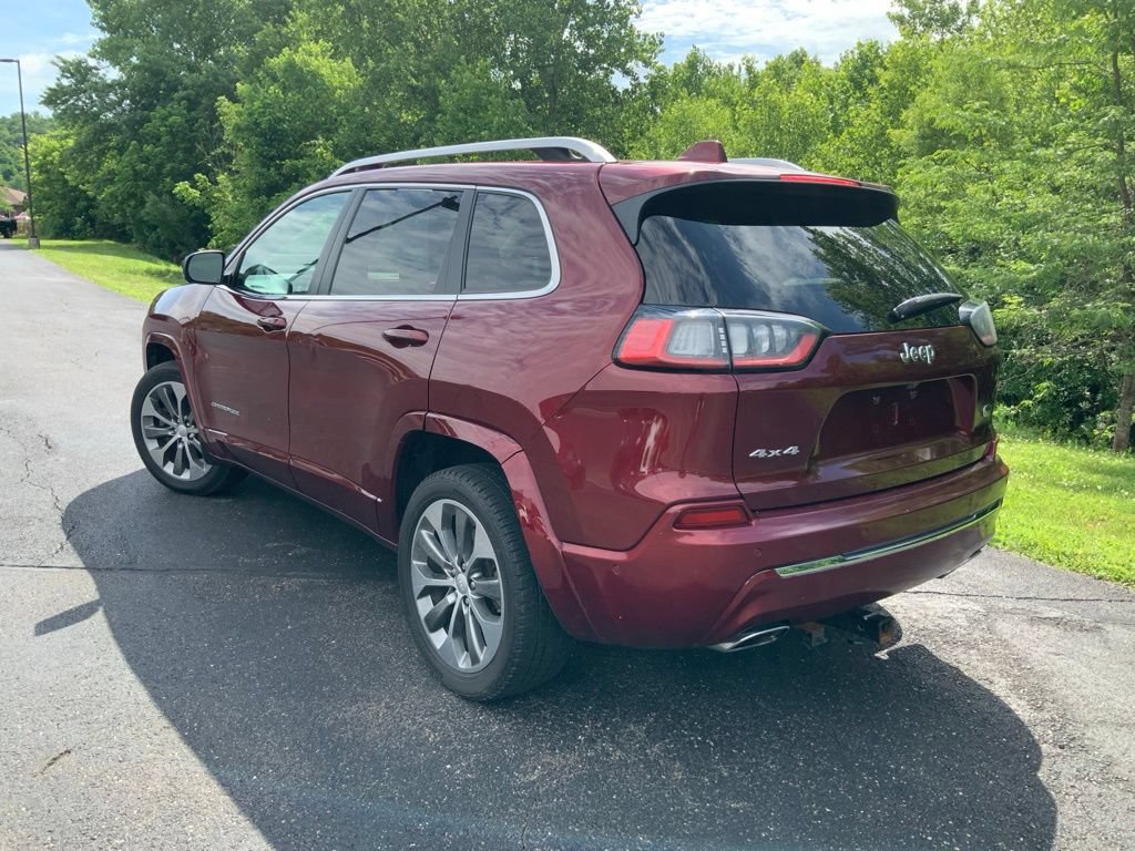 Used 2019 Jeep Cherokee Overland w/ Technology Group AWD/4WD image 11