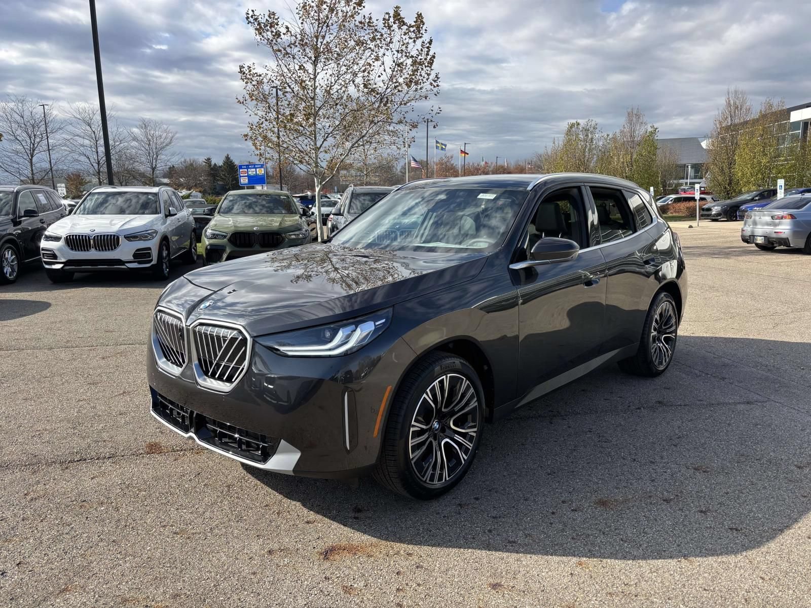 New 2026 BMW X3 xDrive30 w/ Premium Package AWD/4WD image 3
